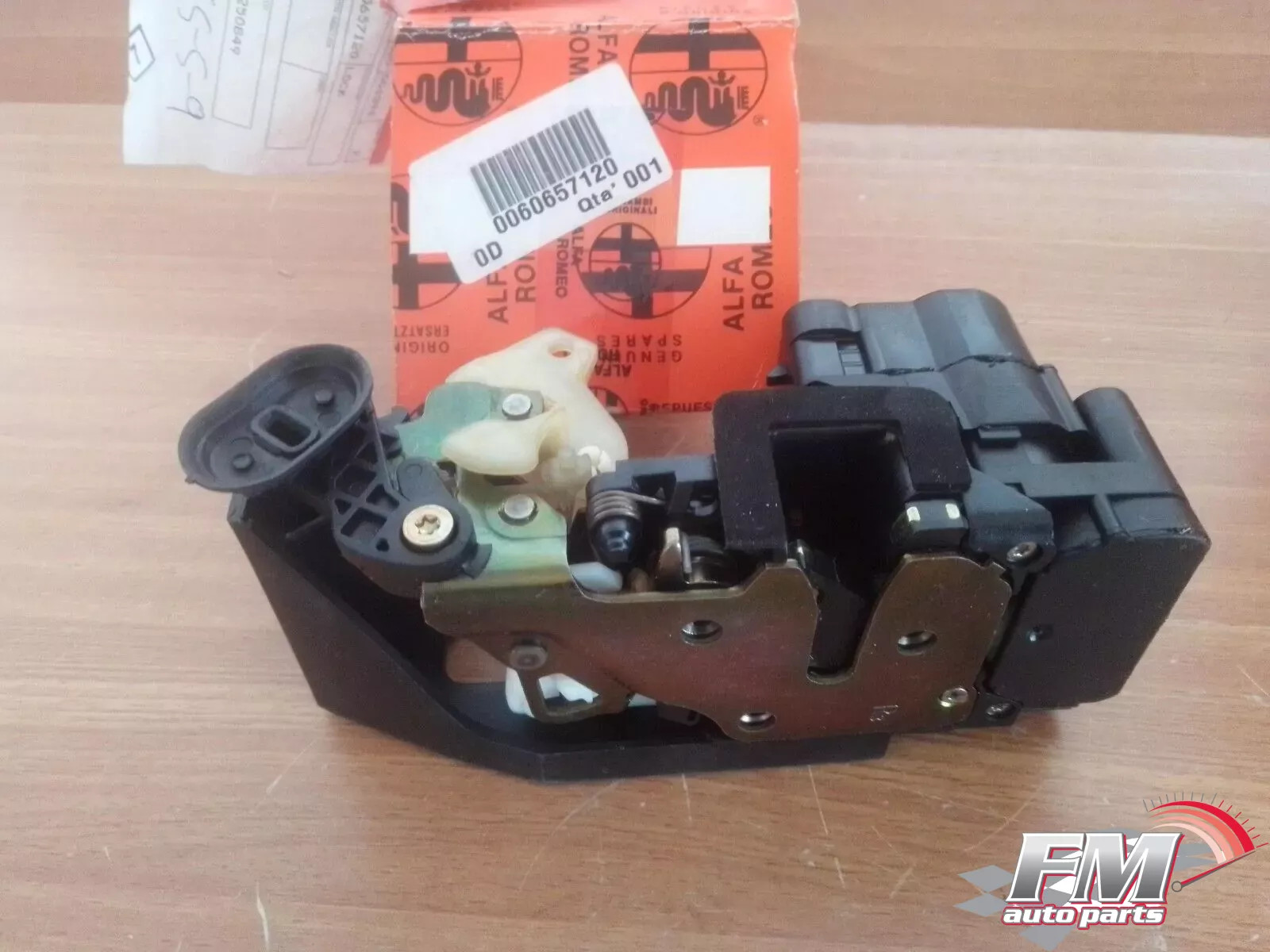 Door Lock Rear Right fits Alfa Romeo 156 60657120 Genuine Door Lock Rear Right fits Alfa Romeo 156 60657120 Genuine