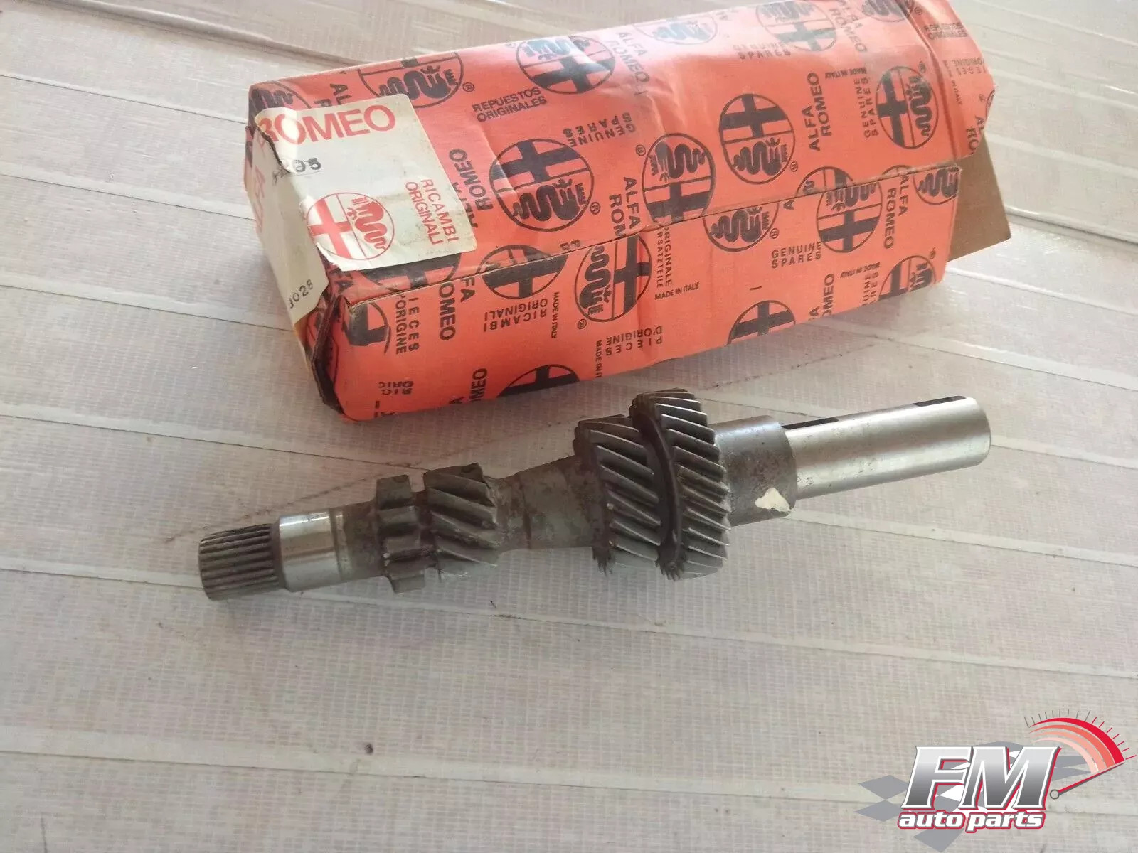Transmission Gearbox Main Shaft fits Alfa Romeo 33 115205 60518469 Genuine Transmission Gearbox Main Shaft fits Alfa Romeo 33 115205 60518469 Genuine