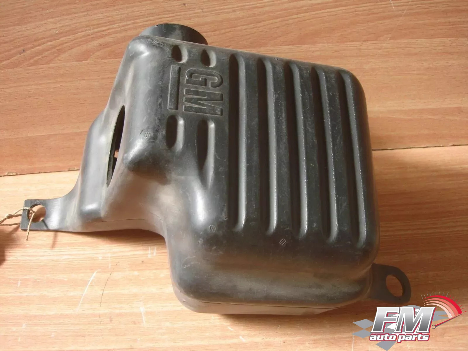 Resonator Air Cleaner Upper fits Opel Corsa A Vauxhall Nova 15D 15TD Genuine 90298214 Resonator Air Cleaner Upper fits Opel Corsa A Vauxhall Nova 15D 15TD Genuine 90298214