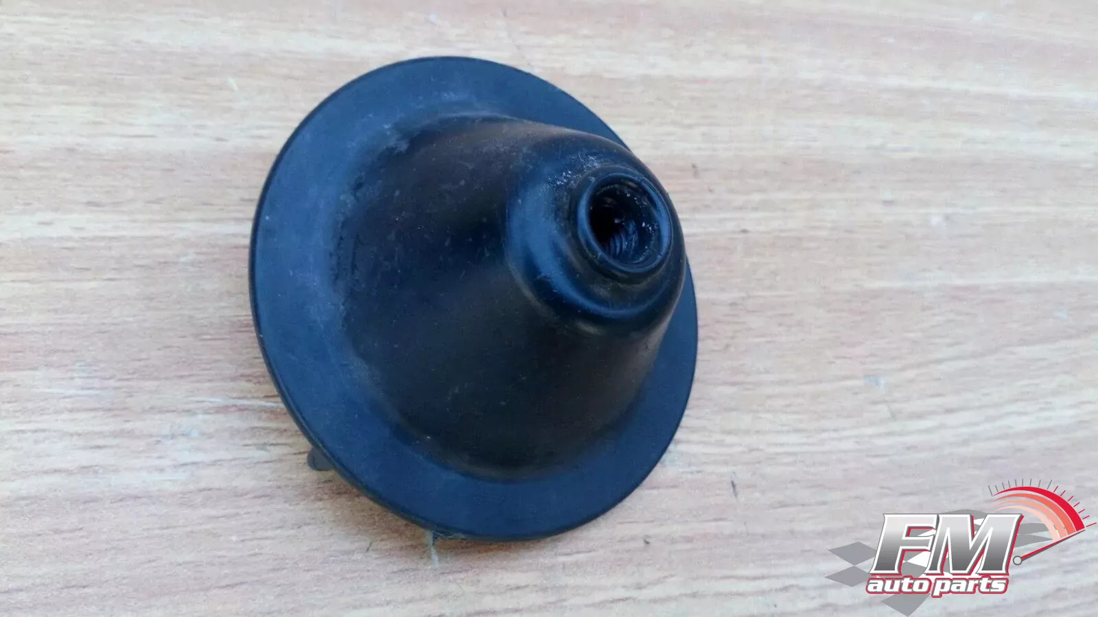 Spare Tyre Nut fits Opel Vauxhall Astra F Calibra Ascona C 90052211 Genuine Spare Tyre Nut fits Opel Vauxhall Astra F Calibra Ascona C 90052211 Genuine
