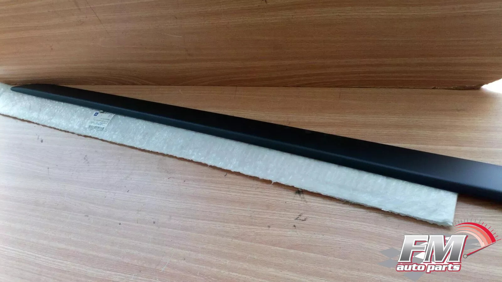 Door Moulding Front Left fits Opel Vauxhall Corsa D 13243580 Genuine Door Moulding Front Left fits Opel Vauxhall Corsa D 13243580 Genuine