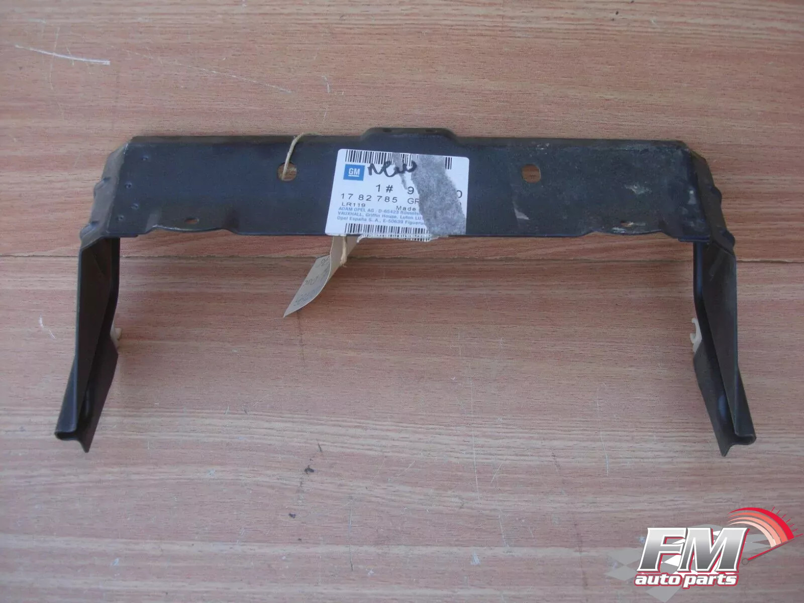 CD Changer Bracket fits Opel Vauxhall Zafira A F75 9132750 Genuine CD Changer Bracket fits Opel Vauxhall Zafira A F75 9132750 Genuine