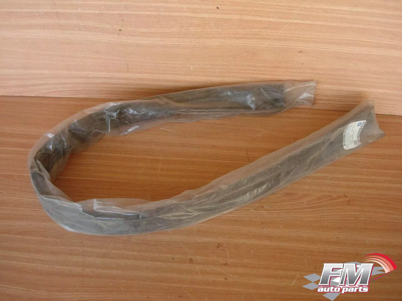 Hood Bonnet Weather Strip Seal Rear fits Opel Vauxhall Astra H 24463391 Genuine Hood Bonnet Weather Strip Seal Rear fits Opel Vauxhall Astra H 24463391 Genuine