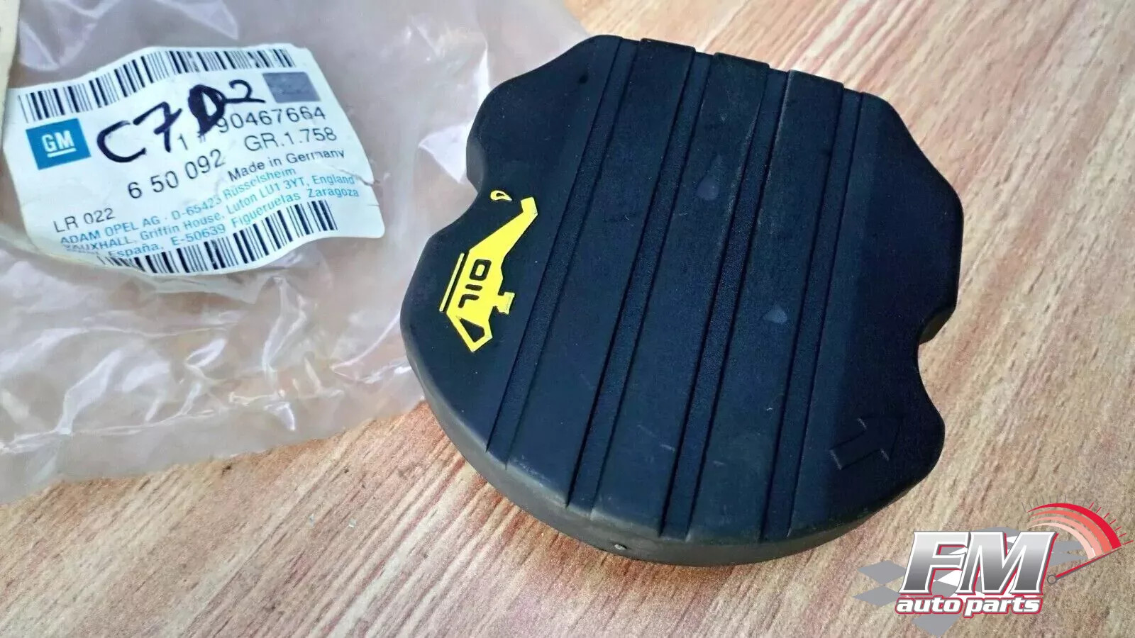 Oil Filler Cap fits Opel Vauxhall Astra F Vectra B Omega B 90467664 Genuine Oil Filler Cap fits Opel Vauxhall Astra F Vectra B Omega B 90467664 Genuine