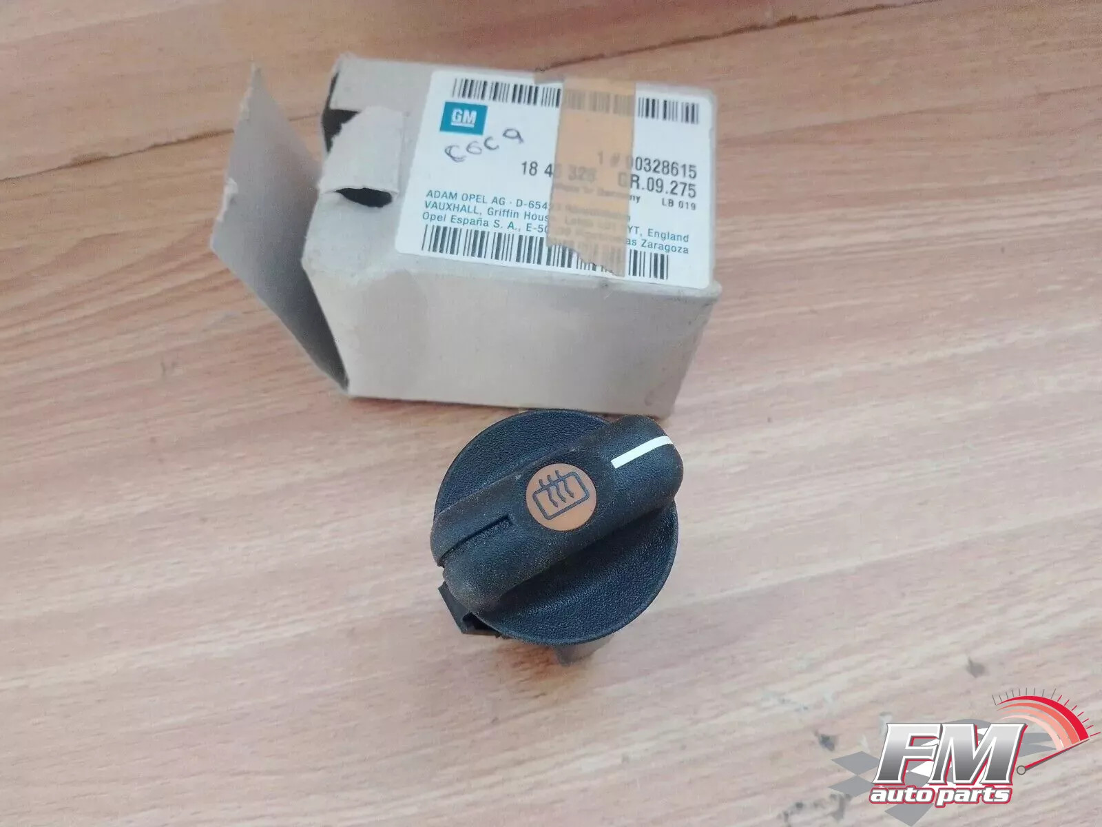 Switch Heated Back Window fits Opel Vauxhall Astra F 90328615 Genuine Switch Heated Back Window fits Opel Vauxhall Astra F 90328615 Genuine