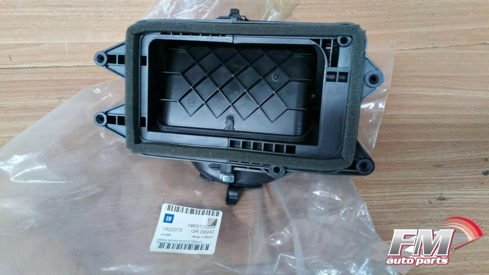 Housing Air Recirculation fits Opel Vauxhall Meriva A 93175258 Genuine Housing Air Recirculation fits Opel Vauxhall Meriva A 93175258 Genuine