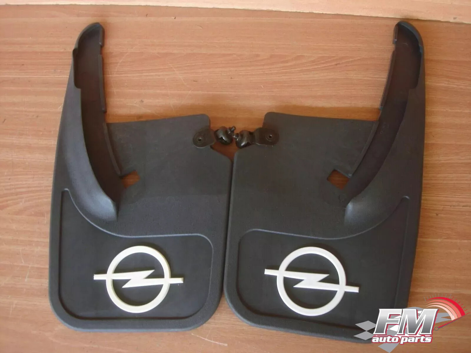 Mud Flaps Rear Set fits Opel Kadett E GT Convertible Genuine 90271385 Mud Flaps Rear Set fits Opel Kadett E GT Convertible Genuine 90271385