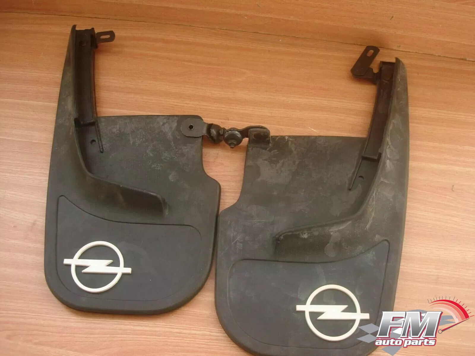 Mud Flaps Rear Set fits Opel Omega A Sedan Saloon 90369668 Genuine Mud Flaps Rear Set fits Opel Omega A Sedan Saloon 90369668 Genuine