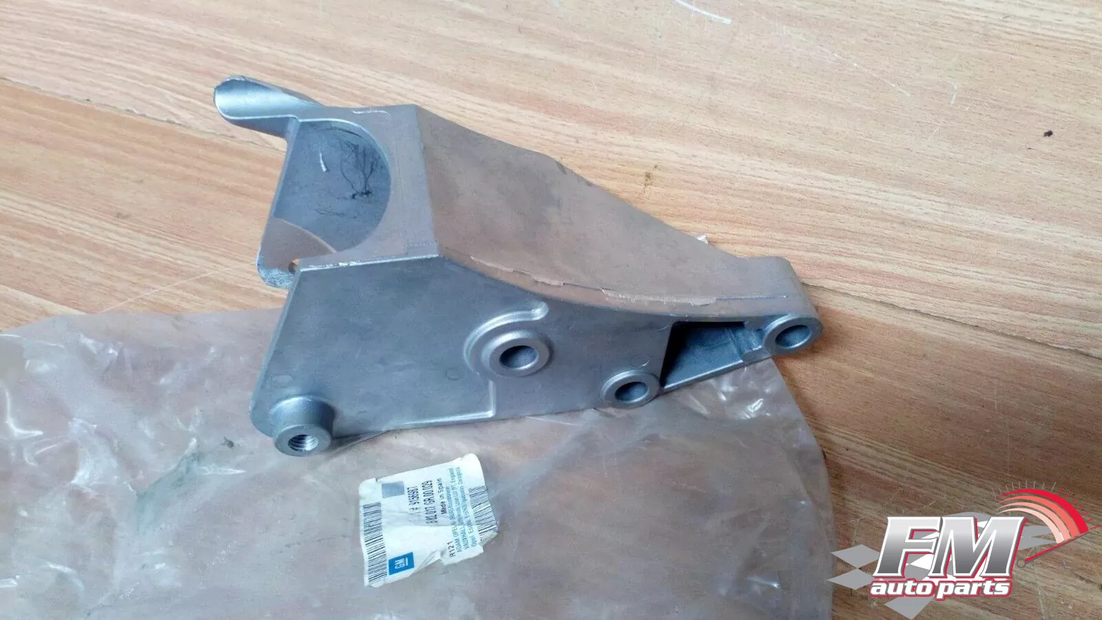 Engine Mount Bracket Rear fits Opel Vauxhall Vectra C Signum 9156987 Genuine Engine Mount Bracket Rear fits Opel Vauxhall Vectra C Signum 9156987 Genuine