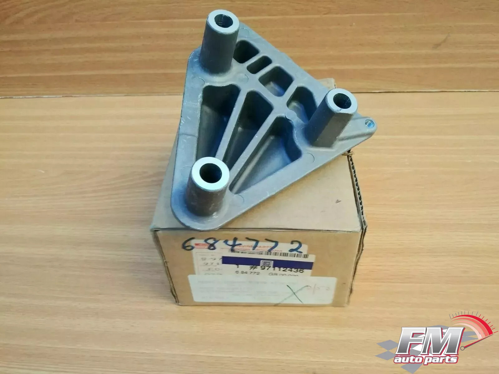 Engine Mount Bracket Right fits Opel Vauxall Corsa B Combo Diesel Genuine 97112436 Engine Mount Bracket Right fits Opel Vauxall Corsa B Combo Diesel Genuine 97112436