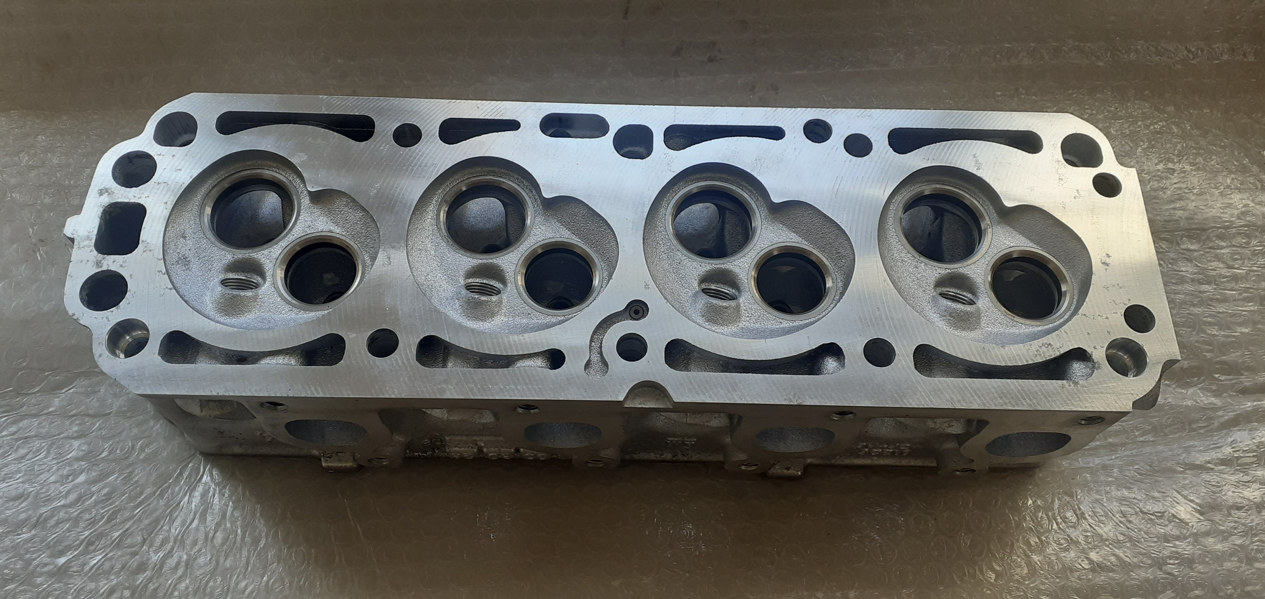 Cylinder Head fits Opel Vauxhall 14NV C14NZ 90348566 Genuine Cylinder Head fits Opel Vauxhall 14NV C14NZ 90348566 Genuine