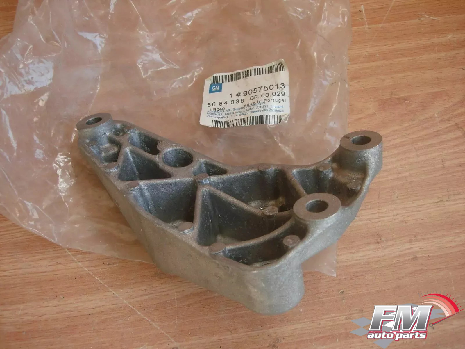 Engine Mount Bracket Left fits Opel Vauxhall Astra G 90575013 Genuine Engine Mount Bracket Left fits Opel Vauxhall Astra G 90575013 Genuine