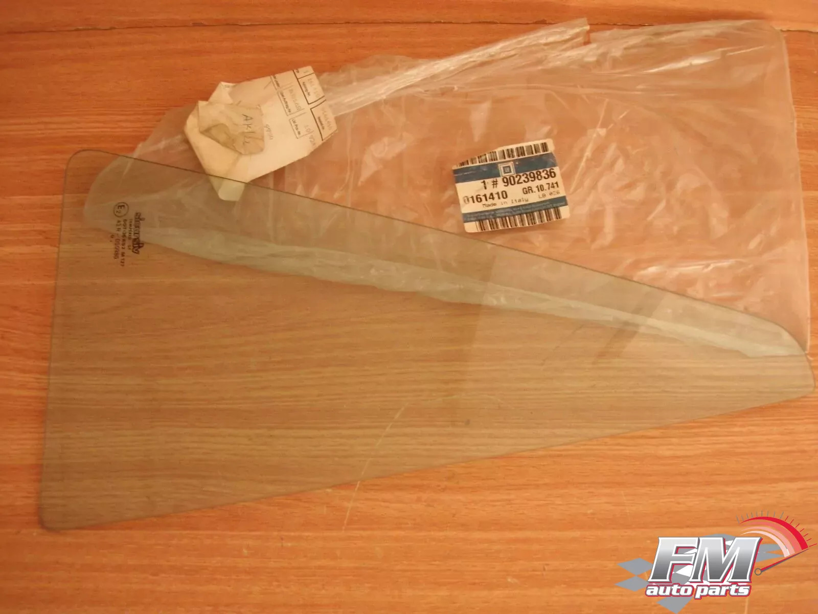 Window Rear Right Fixed fits Opel Kadett E Vauxhall Astra Pontiac Lemans 90239836 Window Rear Right Fixed fits Opel Kadett E Vauxhall Astra Pontiac Lemans 90239836
