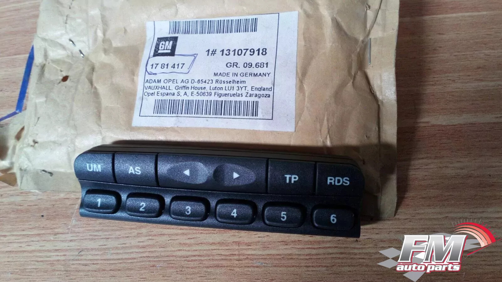 Radio CD Control Panel fits Opel Vauxhall Astra G Zafira A Vectra B Genuine 13107918 Radio CD Control Panel fits Opel Vauxhall Astra G Zafira A Vectra B Genuine 13107918