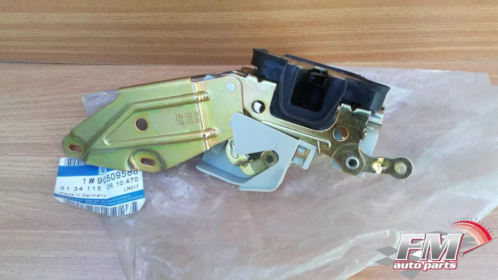 Door Lock Front Left RHD fits Opel Vauxhall Calibra 90509588 Genuine Door Lock Front Left RHD fits Opel Vauxhall Calibra 90509588 Genuine