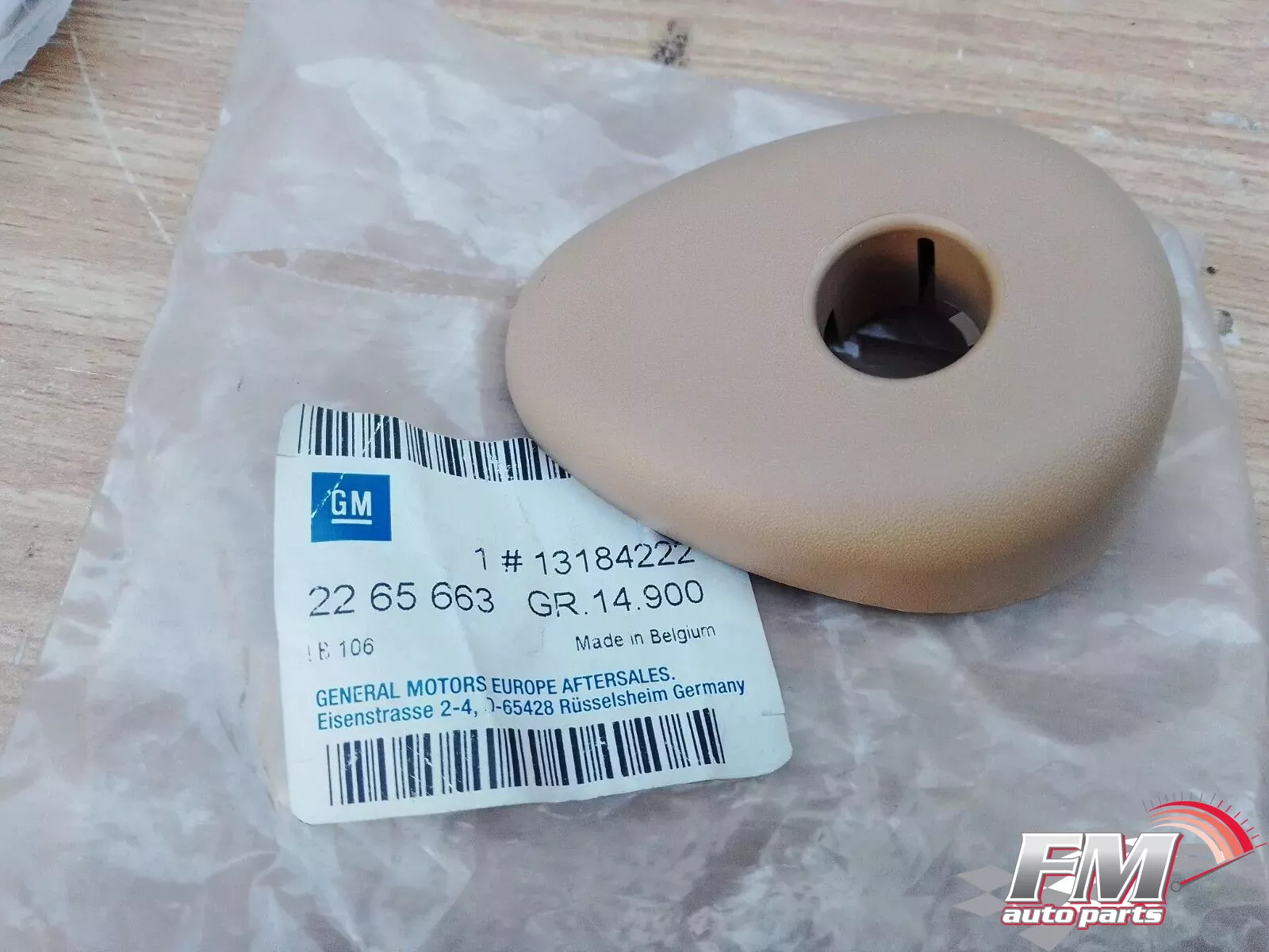 Armrest Cover Beige fits Opel Vauxhall Astra H 13184222 Genuine Armrest Cover Beige fits Opel Vauxhall Astra H 13184222 Genuine
