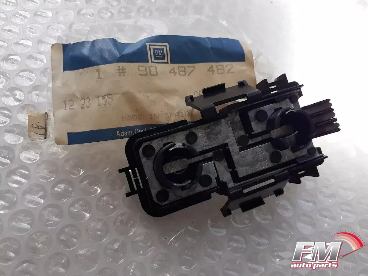 Socket Tail Light Plate Rear Inner fits Opel Vauxhall Omega B 90487482 Genuine Socket Tail Light Plate Rear Inner fits Opel Vauxhall Omega B 90487482 Genuine