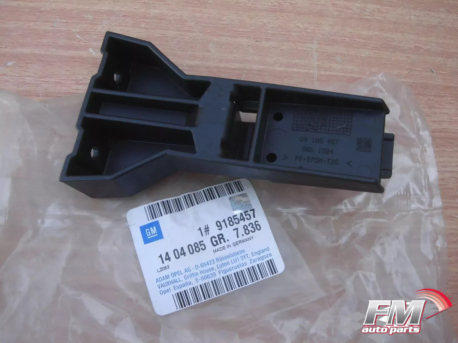 Bumper Rear Bracket fits Opel Vauxhall Corsa C F08 F68 9185457 Genuine Bumper Rear Bracket fits Opel Vauxhall Corsa C F08 F68 9185457 Genuine