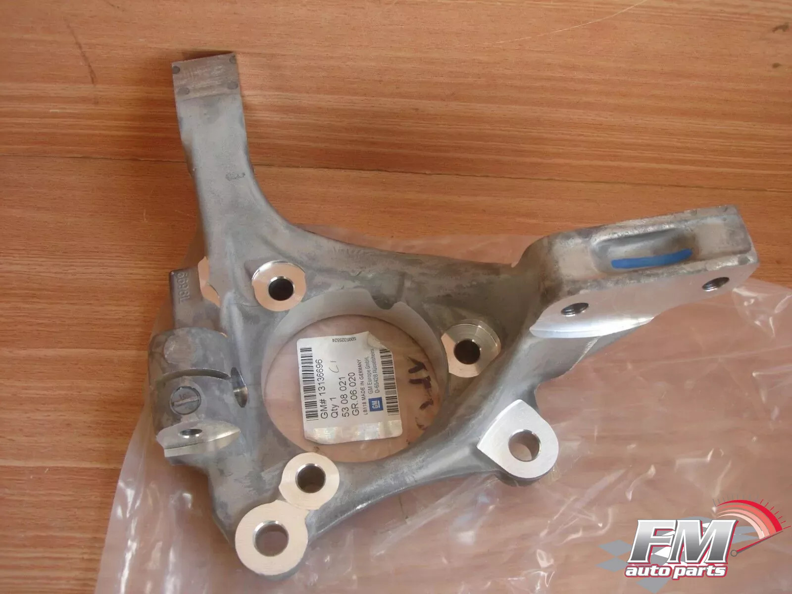 Steering Knuckle Left fits Opel Vauxhall Vectra C Signum 13136696 Genuine Steering Knuckle Left fits Opel Vauxhall Vectra C Signum 13136696 Genuine