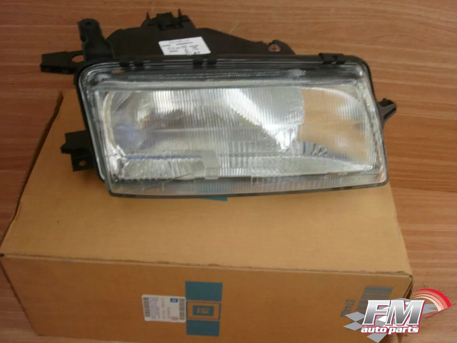 Headlight Right RHD fits Opel Vectra A Vauxhall Cavalier 90443741 Genuine Headlight Right RHD fits Opel Vectra A Vauxhall Cavalier 90443741 Genuine