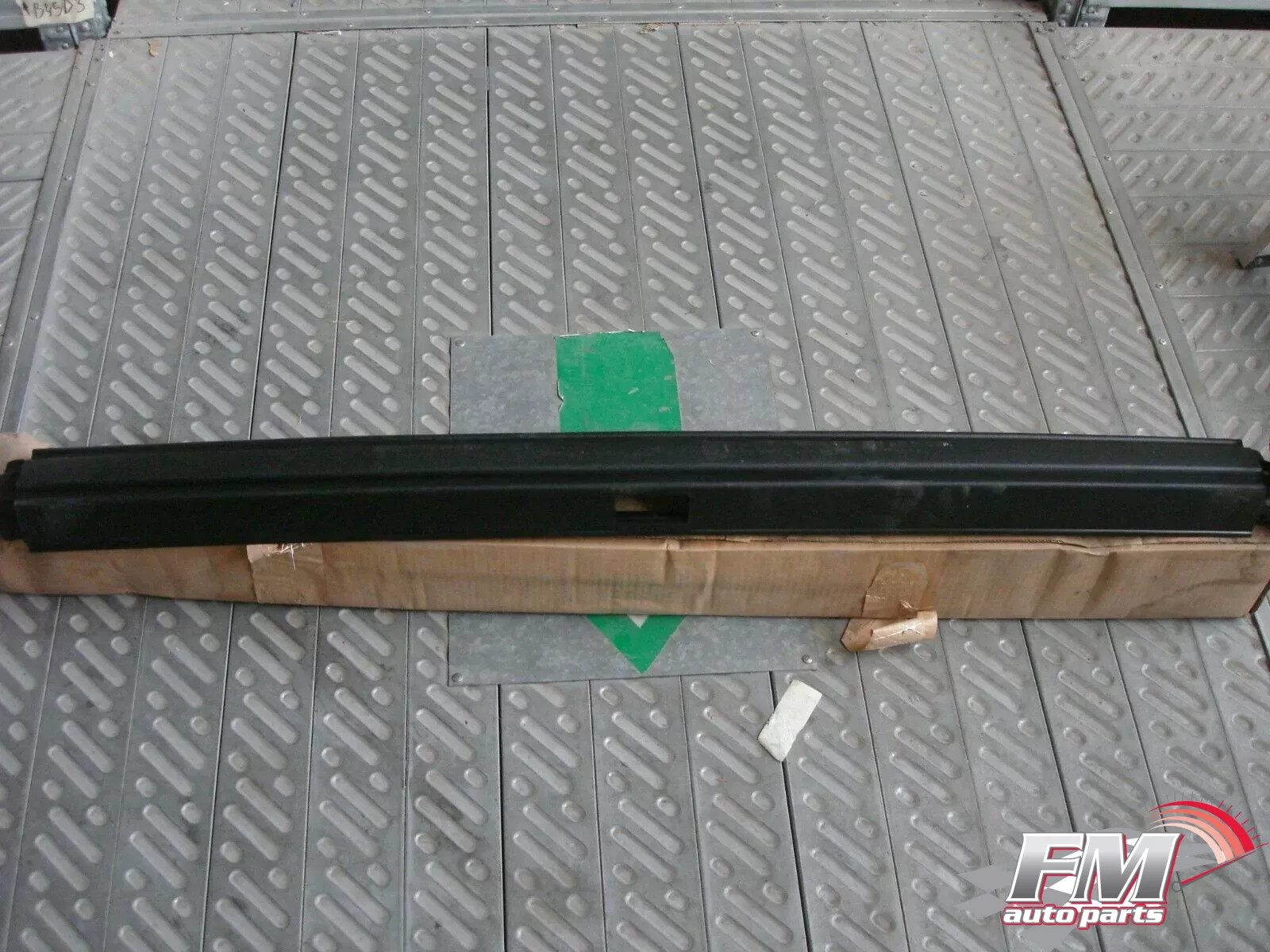 Bumper Rear fits Opel Kadett D Van 1404510 Genuine Bumper Rear fits Opel Kadett D Van 1404510 Genuine
