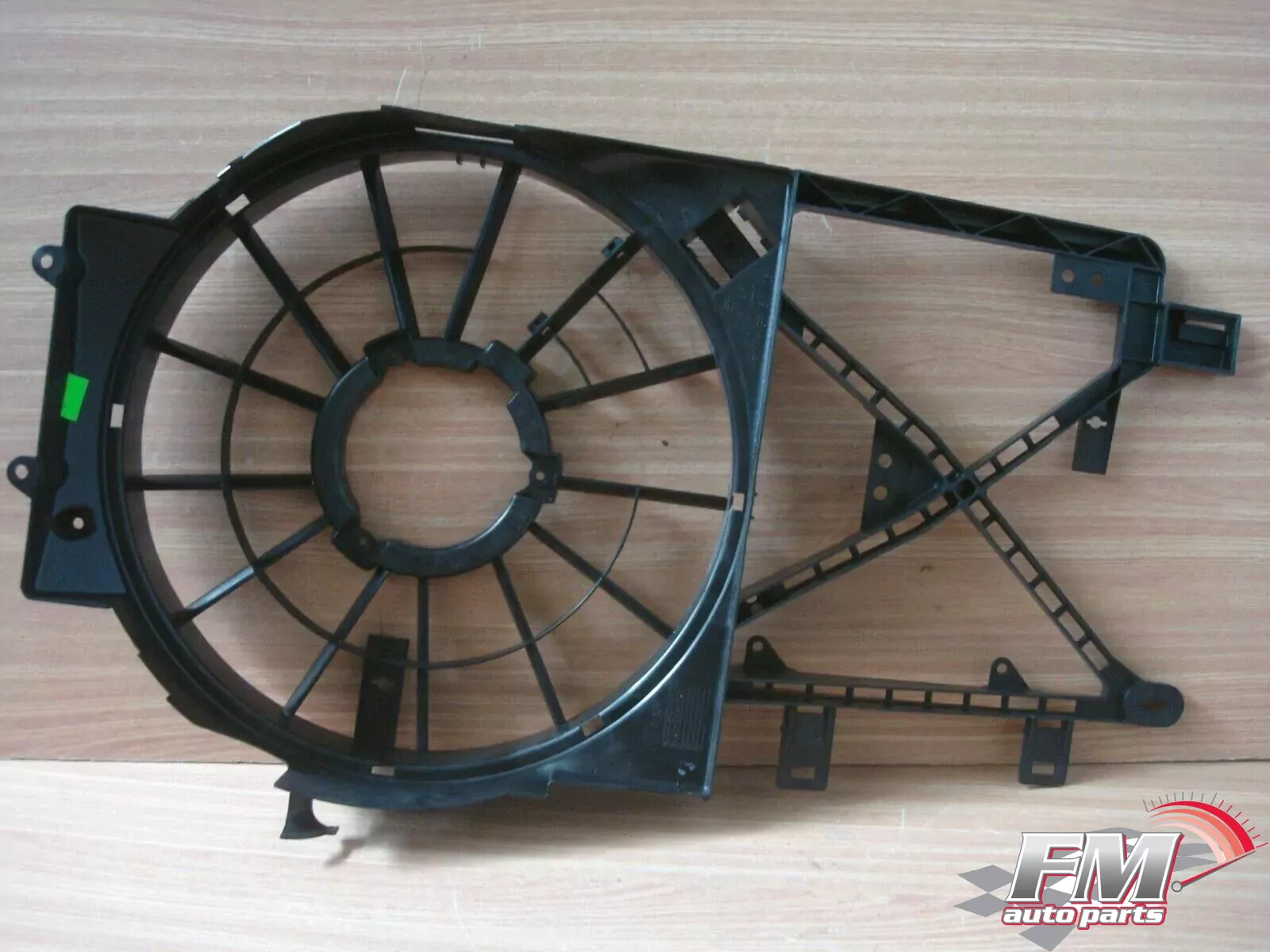 Engine Fan Shroud Cowl fits Opel Vauxhall Vectra B X17TD 52464742 Genuine Engine Fan Shroud Cowl fits Opel Vauxhall Vectra B X17TD 52464742 Genuine