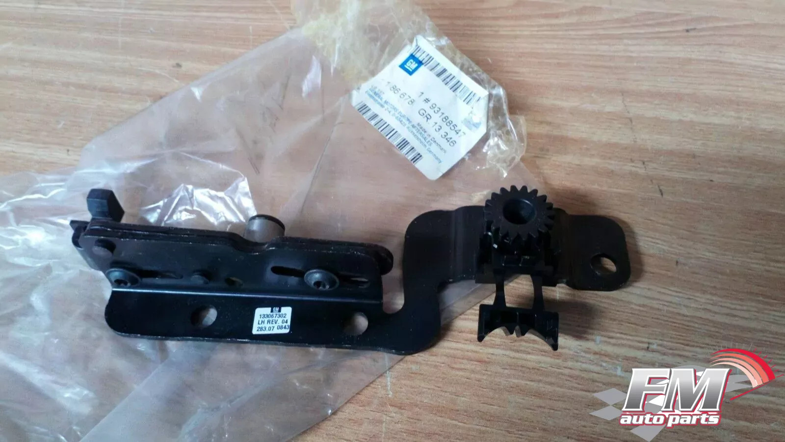 Pivot Mounting Right fits Opel Vauxhall Astra H Convertible 93188547 Genuine Pivot Mounting Right fits Opel Vauxhall Astra H Convertible 93188547 Genuine