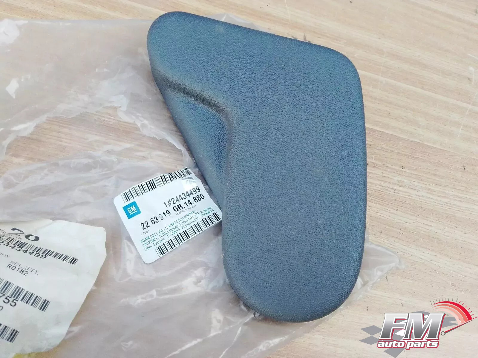 Front Right Seat Side Plate Cover fits Opel Vauxhall Corsa C Combo 24434499 Front Right Seat Side Plate Cover fits Opel Vauxhall Corsa C Combo 24434499