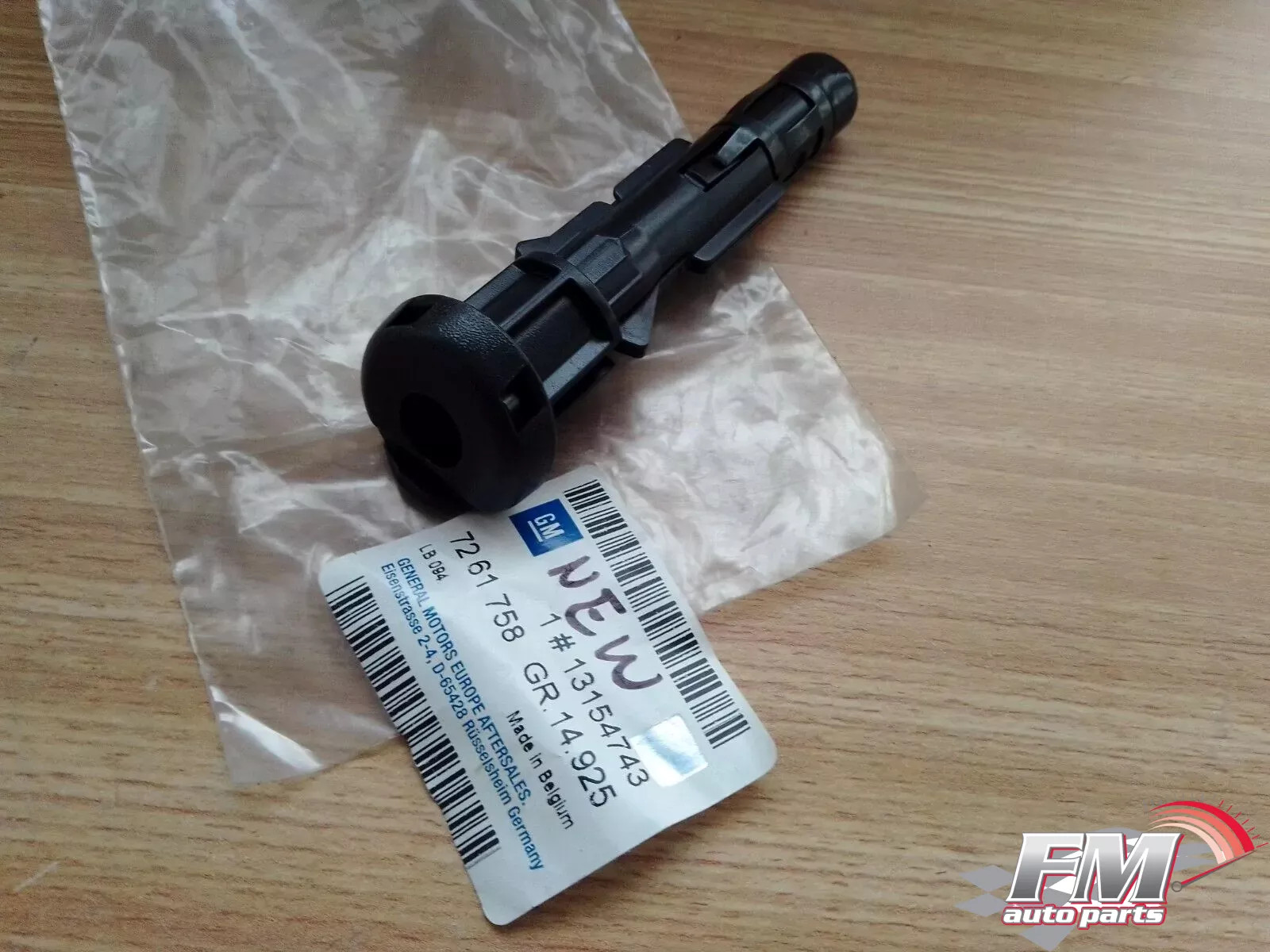 Headrest Lock Guide Sleeve fits Opel Astra H Zafira B 13154743 Genuine Headrest Lock Guide Sleeve fits Opel Astra H Zafira B 13154743 Genuine