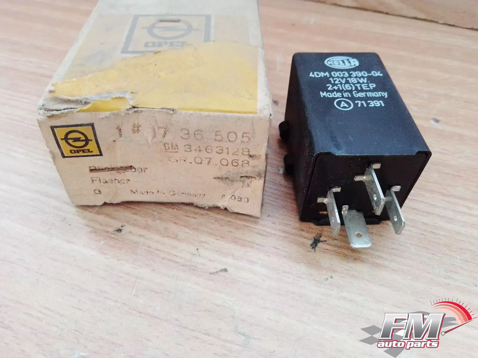 Relay fits Opel Rekord 3463128 4DM00339004 Genuine Relay fits Opel Rekord 3463128 4DM00339004 Genuine