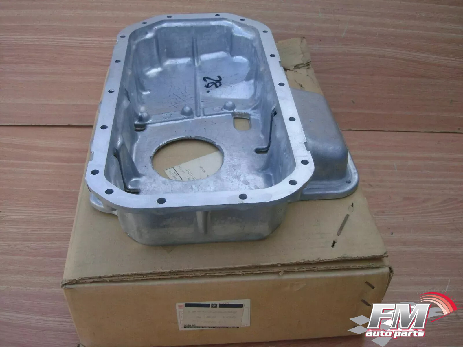 Oil Sump Pan Upper fits Opel Vauxhall 15TD 17TD X17TD 94326382 Genuine Oil Sump Pan Upper fits Opel Vauxhall 15TD 17TD X17TD 94326382 Genuine