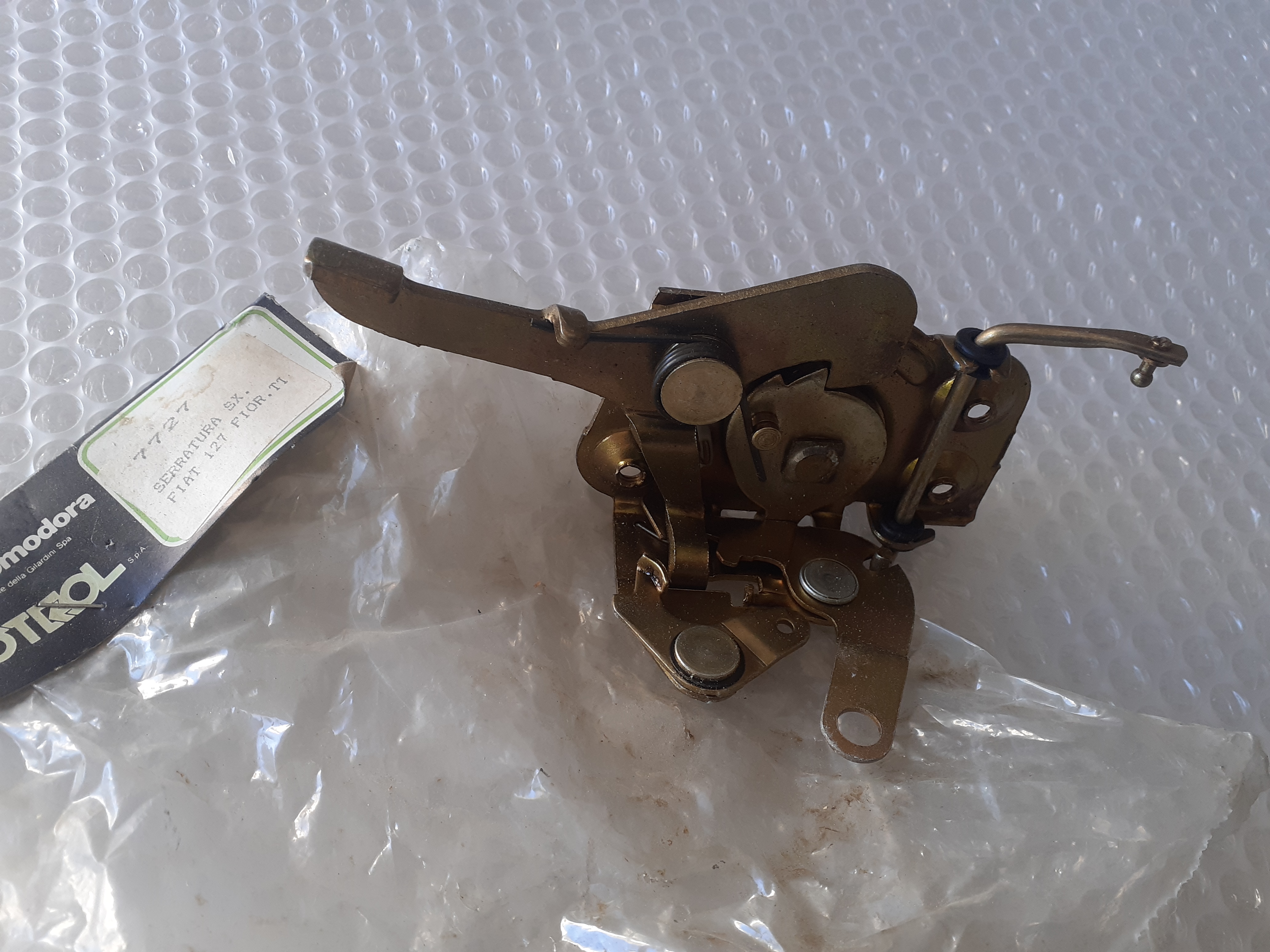 Door Lock Left fits Fiat 127 4454731 Door Lock Left fits Fiat 127 4454731