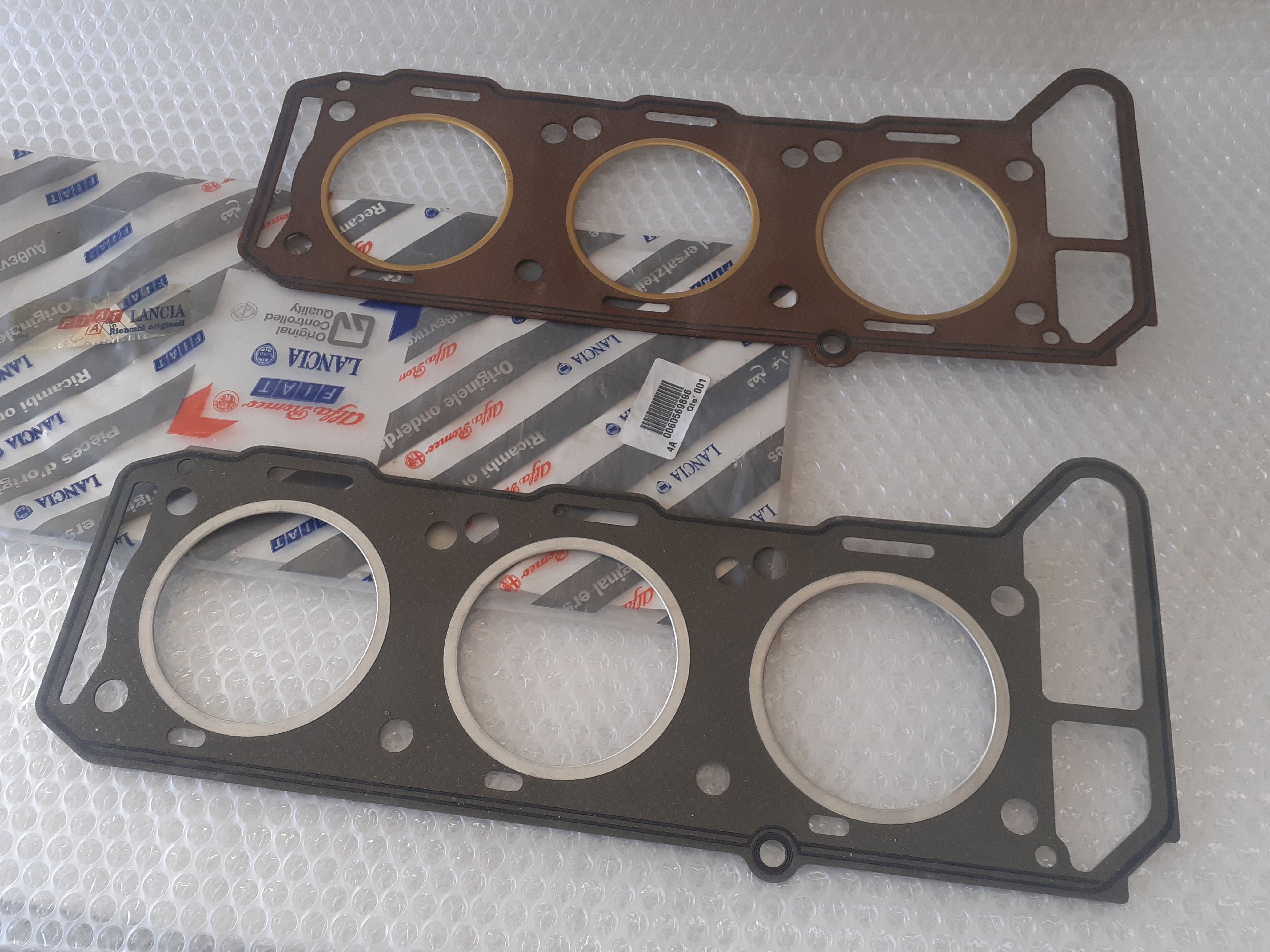 2x Cylinder Head Gasket fits Lancia Thema Alfa Romeo 75 164 RZ SZ V6 60569896 Genuine 2x Cylinder Head Gasket fits Lancia Thema Alfa Romeo 75 164 RZ SZ V6 60569896 Genuine