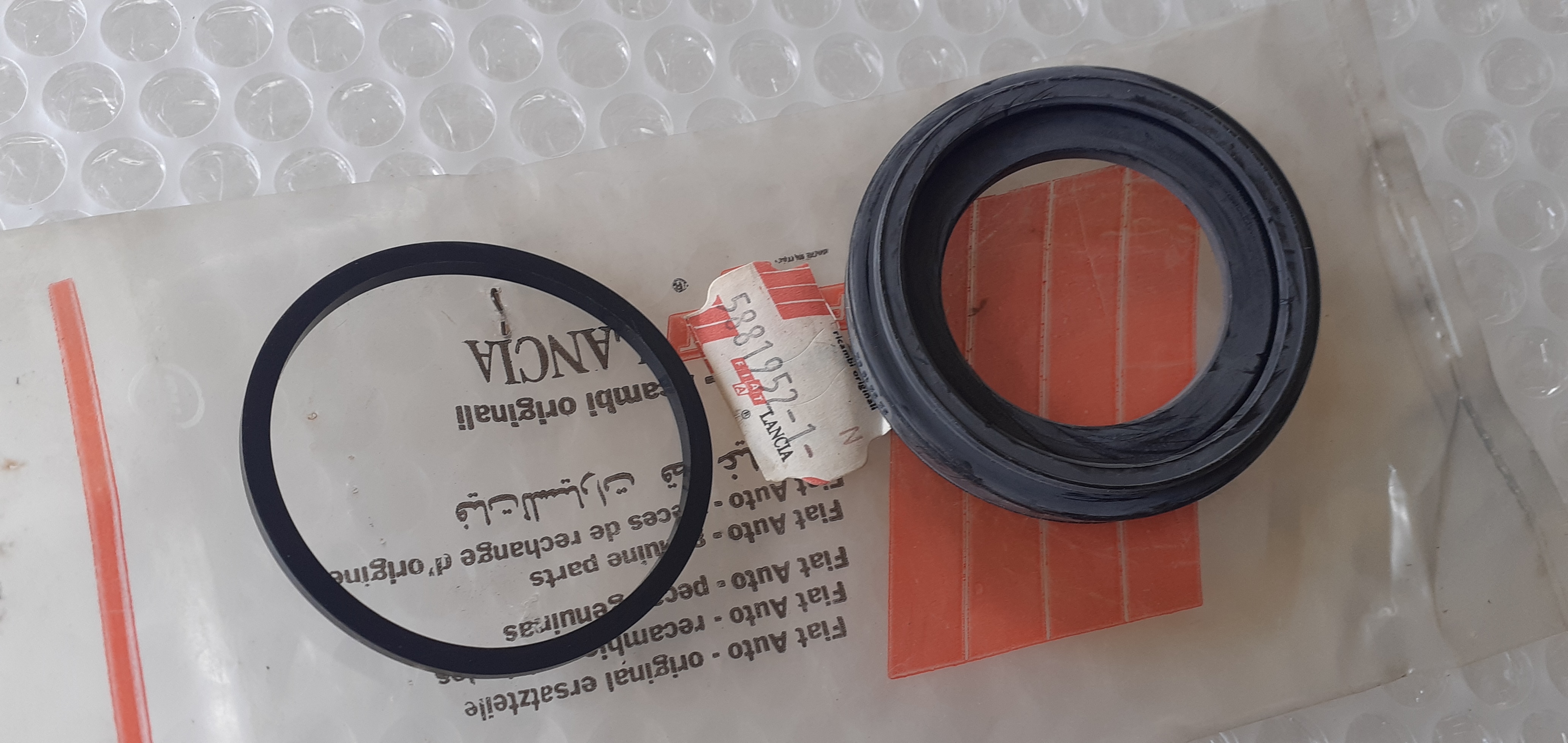 Brake Caliper Repair Kit fits Fiat Lancia Alfa Romeo 9944494 Genuine Brake Caliper Repair Kit fits Fiat Lancia Alfa Romeo 9944494 Genuine