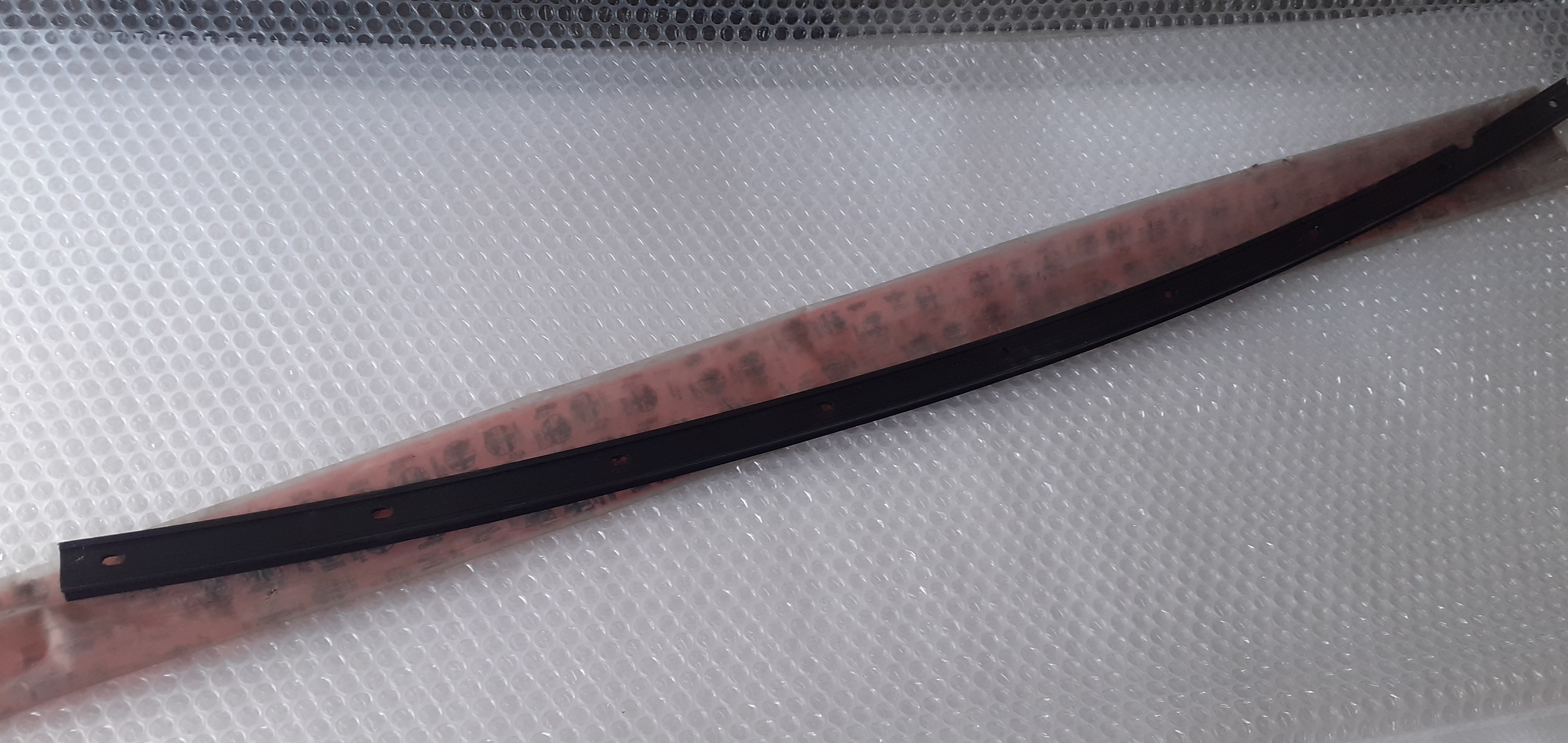 Trunk Lid Upper Gasket Seal fits Alfa Romeo 33 60504422 548367 Genuine Trunk Lid Upper Gasket Seal fits Alfa Romeo 33 60504422 548367 Genuine