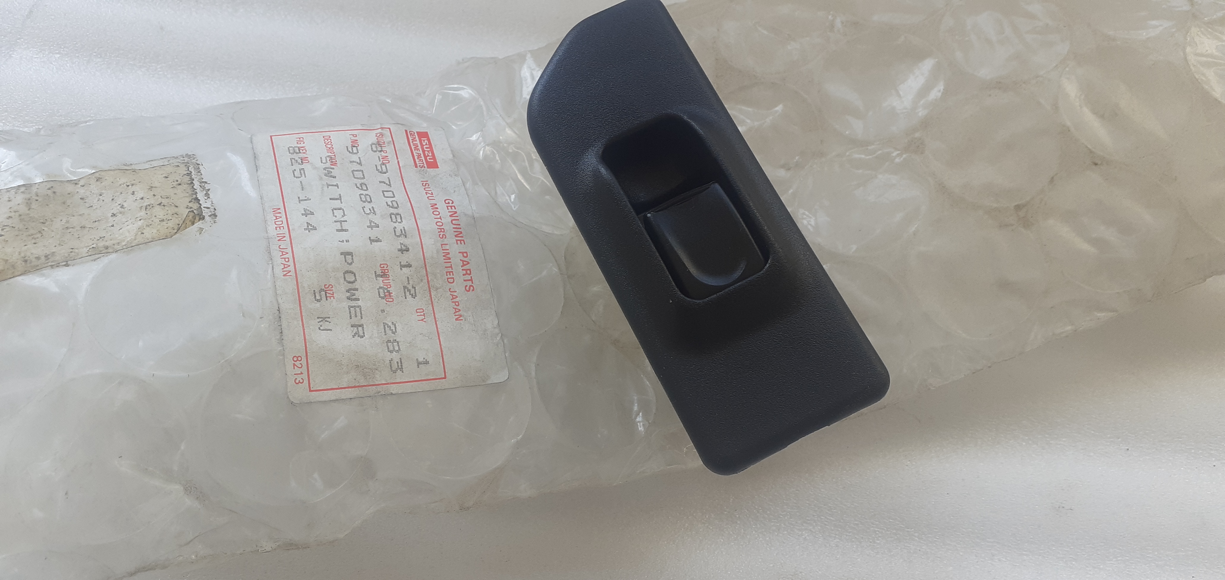 Switch Window Rear Right fits Isuzu Trooper Pickup TF 8970983412 Genuine Switch Window Rear Right fits Isuzu Trooper Pickup TF 8970983412 Genuine