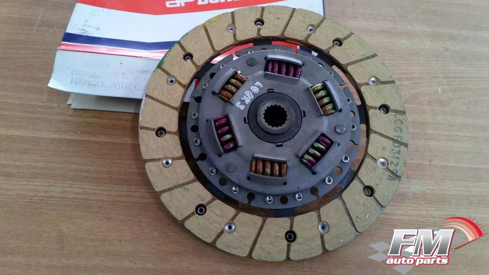 Clutch Disc fits Saab 900 9000 215mm 8715260 HB8125 Clutch Disc fits Saab 900 9000 215mm 8715260 HB8125