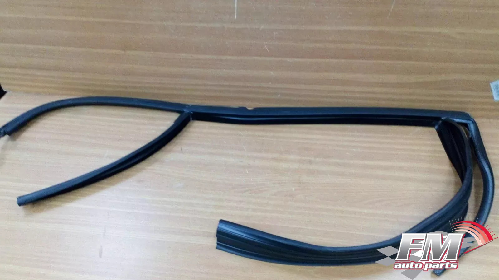 Window Seal Guide Moulding Rear Right fits Volvo S60 31299953 31352550 Genuine