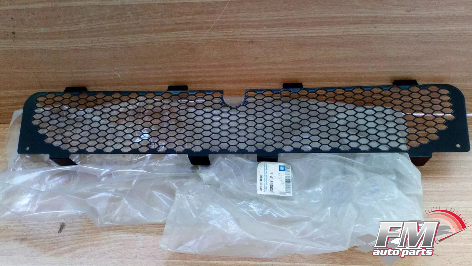 Front Grille fits Saab 9-3 9400 Aero Viggen 5400387 Genuine Front Grille fits Saab 9-3 9400 Aero Viggen 5400387 Genuine