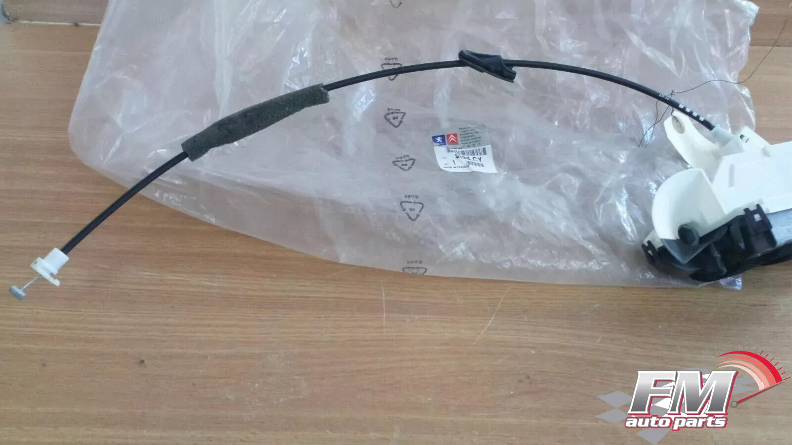 Front Door Lock Right fits Peugeot 308 9136CY Genuine Front Door Lock Right fits Peugeot 308 9136CY Genuine
