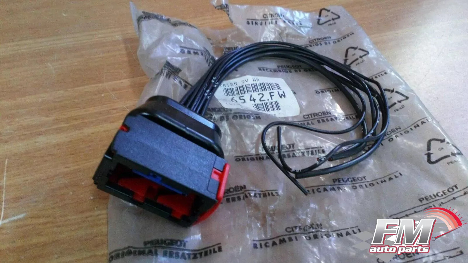 Window Regulator Clip Holder Front Left fits Citroen XM 6542FW Genuine Window Regulator Clip Holder Front Left fits Citroen XM 6542FW Genuine
