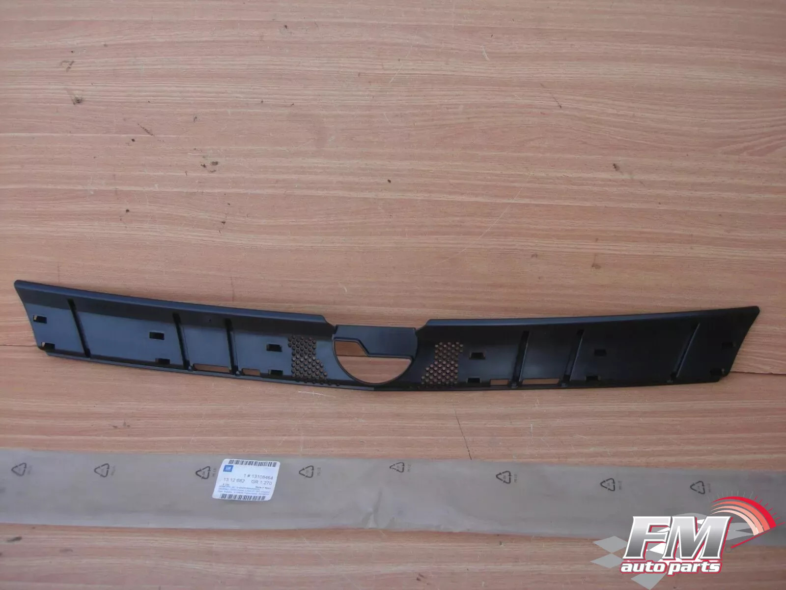 Grille Front Deflector Cover fits Opel Vauxhall Astra H 13108464 Genuine Grille Front Deflector Cover fits Opel Vauxhall Astra H 13108464 Genuine