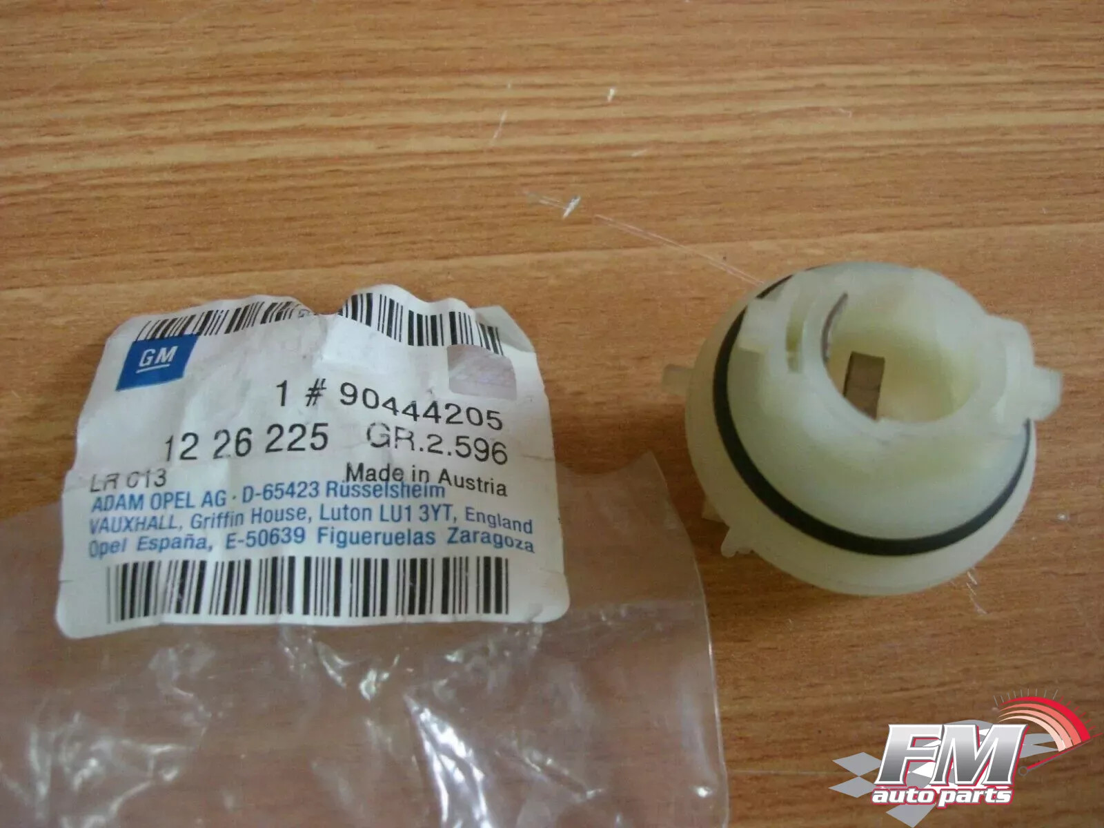 Indicator Socket Front fits Opel Vauxhall Vectra A Cavalier 90444205 Genuine Indicator Socket Front fits Opel Vauxhall Vectra A Cavalier 90444205 Genuine