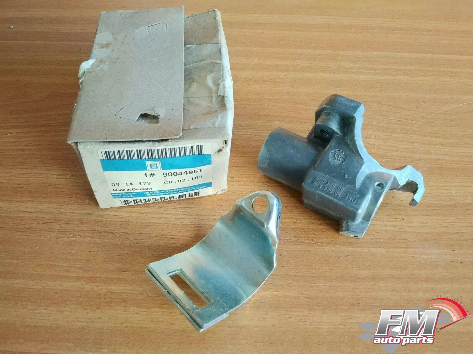 Steering Column Lock fits Opel Vauxhall Rekord E Monza Senator A Genuine 90044951 Steering Column Lock fits Opel Vauxhall Rekord E Monza Senator A Genuine 90044951