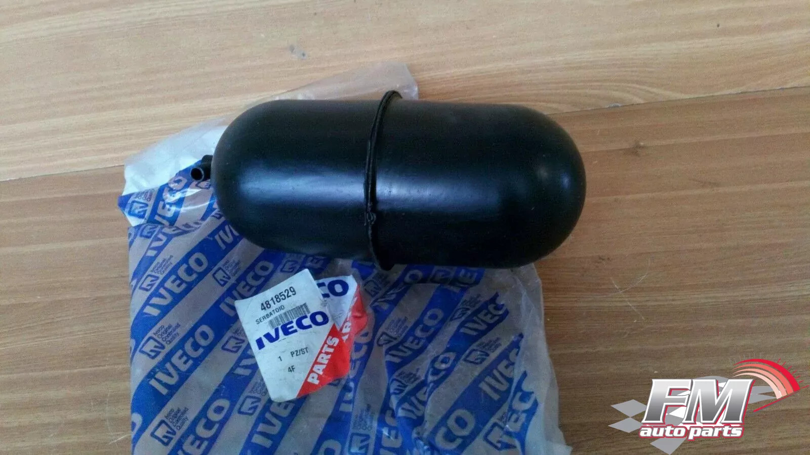 Brake Vacuum Tank fits Iveco Daily 4818529 Genuine Brake Vacuum Tank fits Iveco Daily 4818529 Genuine