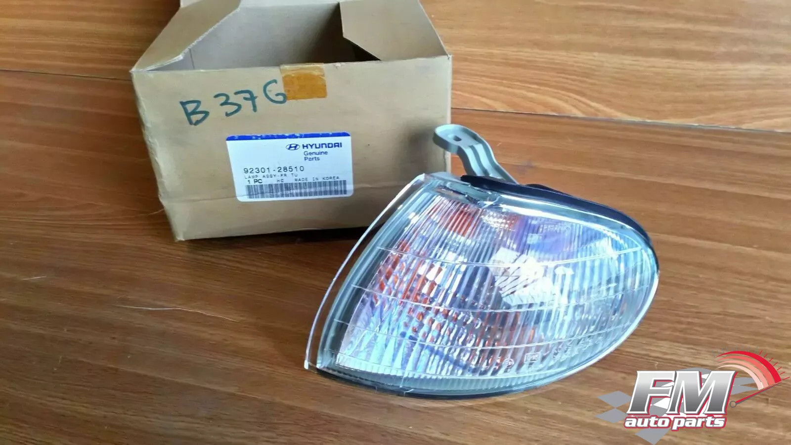 Indicator Turn Signal Front Left fits Hyundai Elantra Lantra 9230128510 Genuine Indicator Turn Signal Front Left fits Hyundai Elantra Lantra 9230128510 Genuine