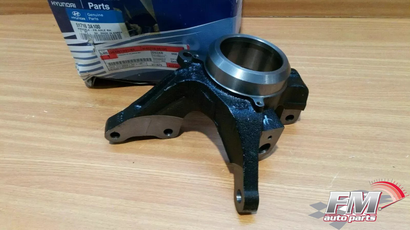 Steering Knuckle Right fits Hyundai Trajet XG 517163A100 Genuine Steering Knuckle Right fits Hyundai Trajet XG 517163A100 Genuine