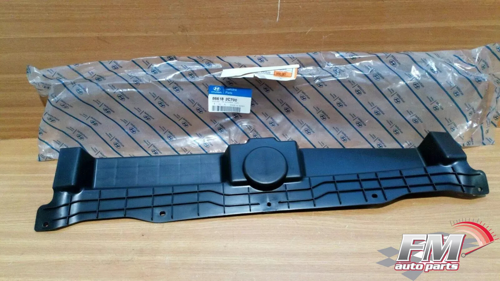 Rear Bumper Lower Bracket fits Hyundai Coupe Tiburon Tuscani 866182C700 Genuine Rear Bumper Lower Bracket fits Hyundai Coupe Tiburon Tuscani 866182C700 Genuine