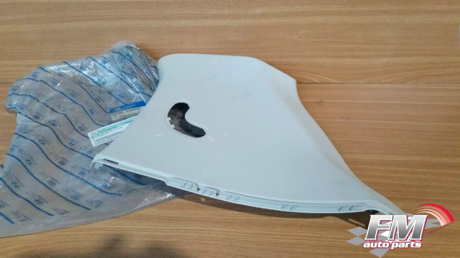 Pillar Trim Rear Right fits Hyundai Getz Click TB 858601C000DU Genuine Pillar Trim Rear Right fits Hyundai Getz Click TB 858601C000DU Genuine