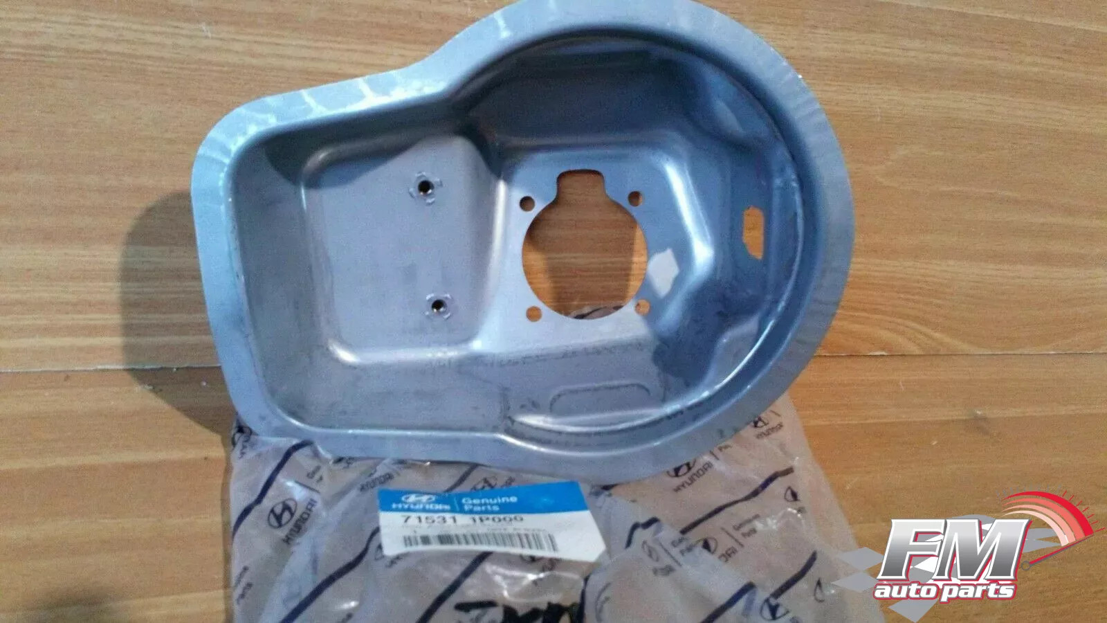 Housing Fuel Filler Door Panel fits Hyundai ix20 Kia Venga 715311P000 Genuine Housing Fuel Filler Door Panel fits Hyundai ix20 Kia Venga 715311P000 Genuine